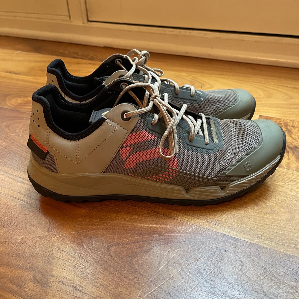 Adidas five ten mountain bike shoes